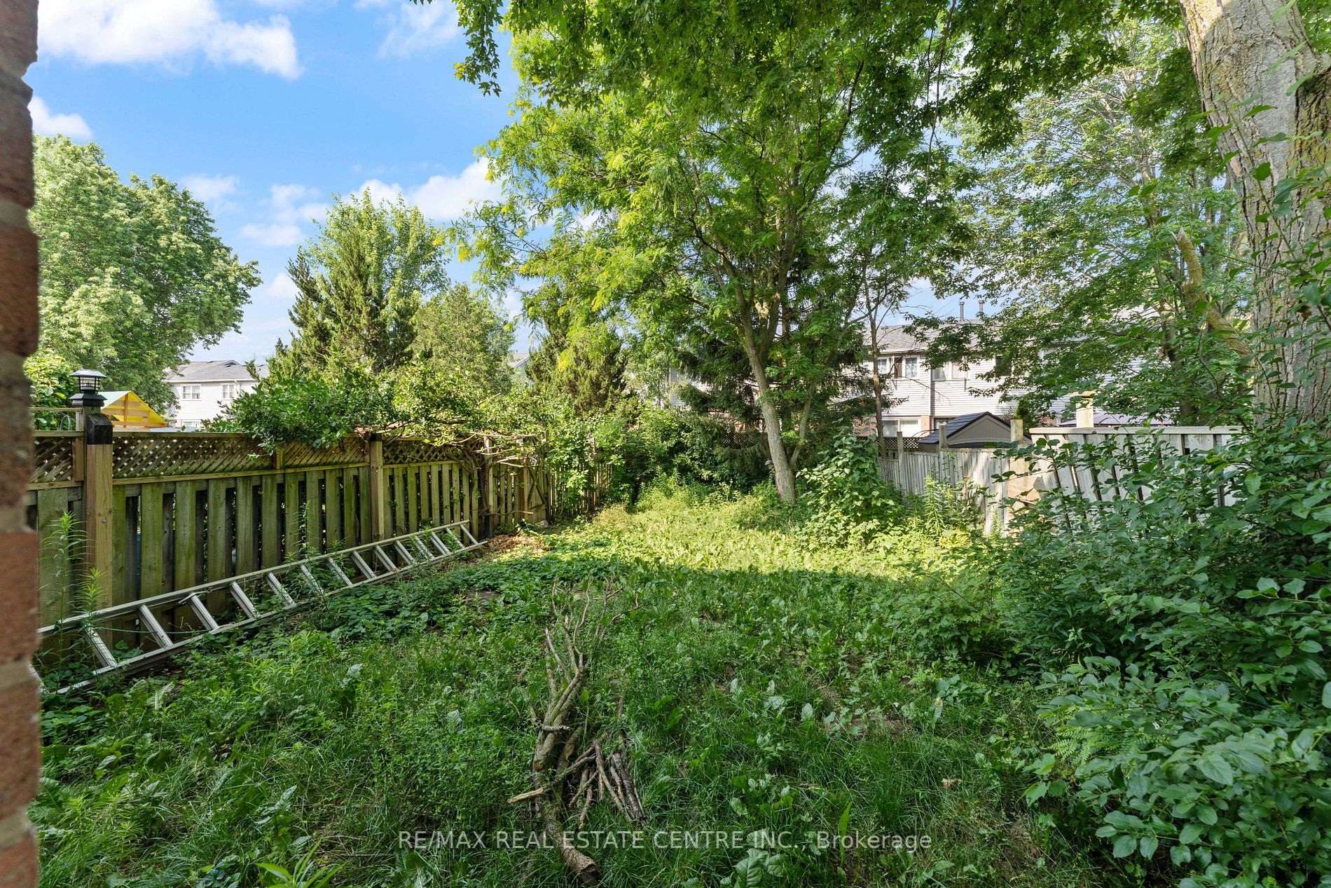 107 Middlemiss Cres