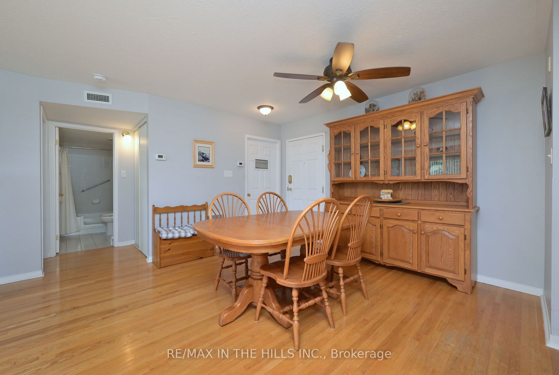 250 Robert Street, #211