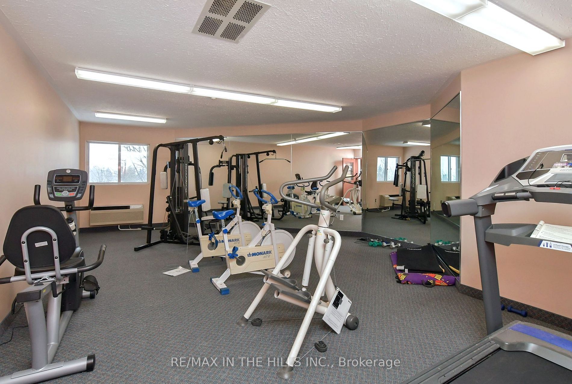 250 Robert Street, #211