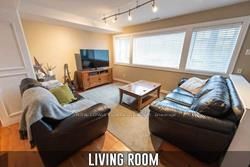 127 Main St W