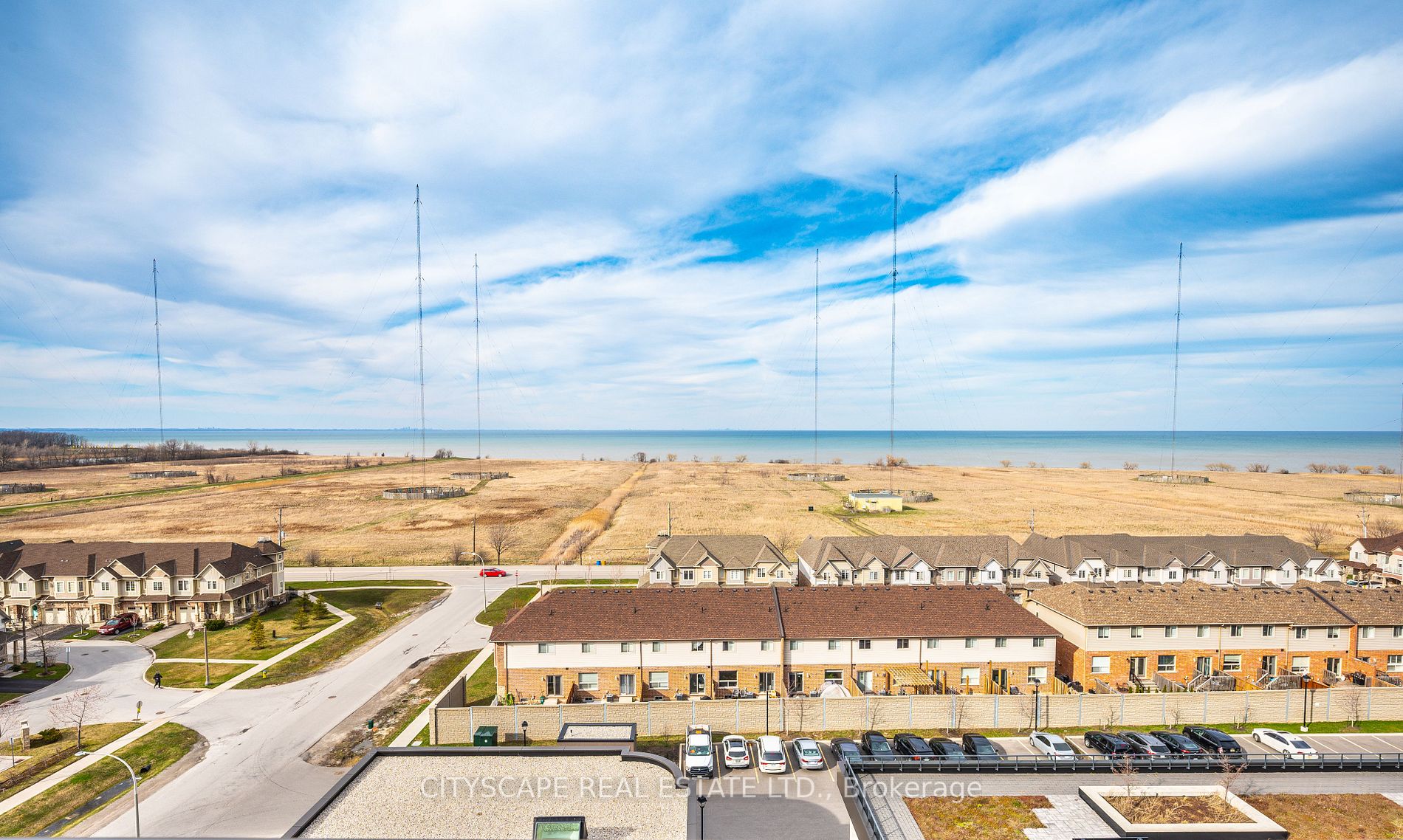 560 North Service Rd, #802