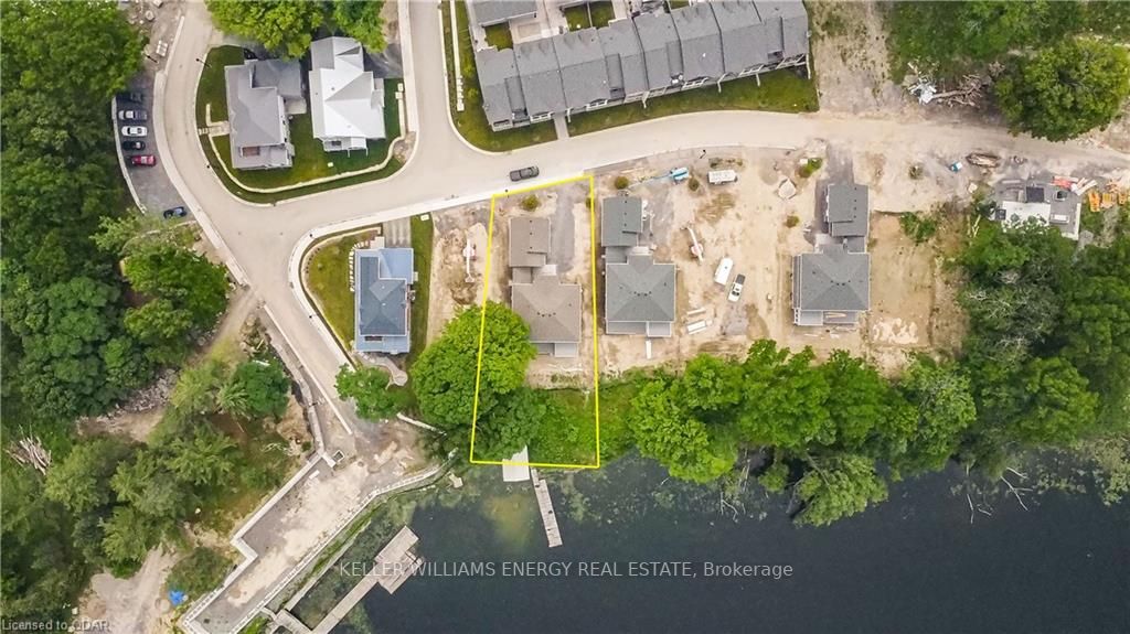 125 Villeneuve Dr
