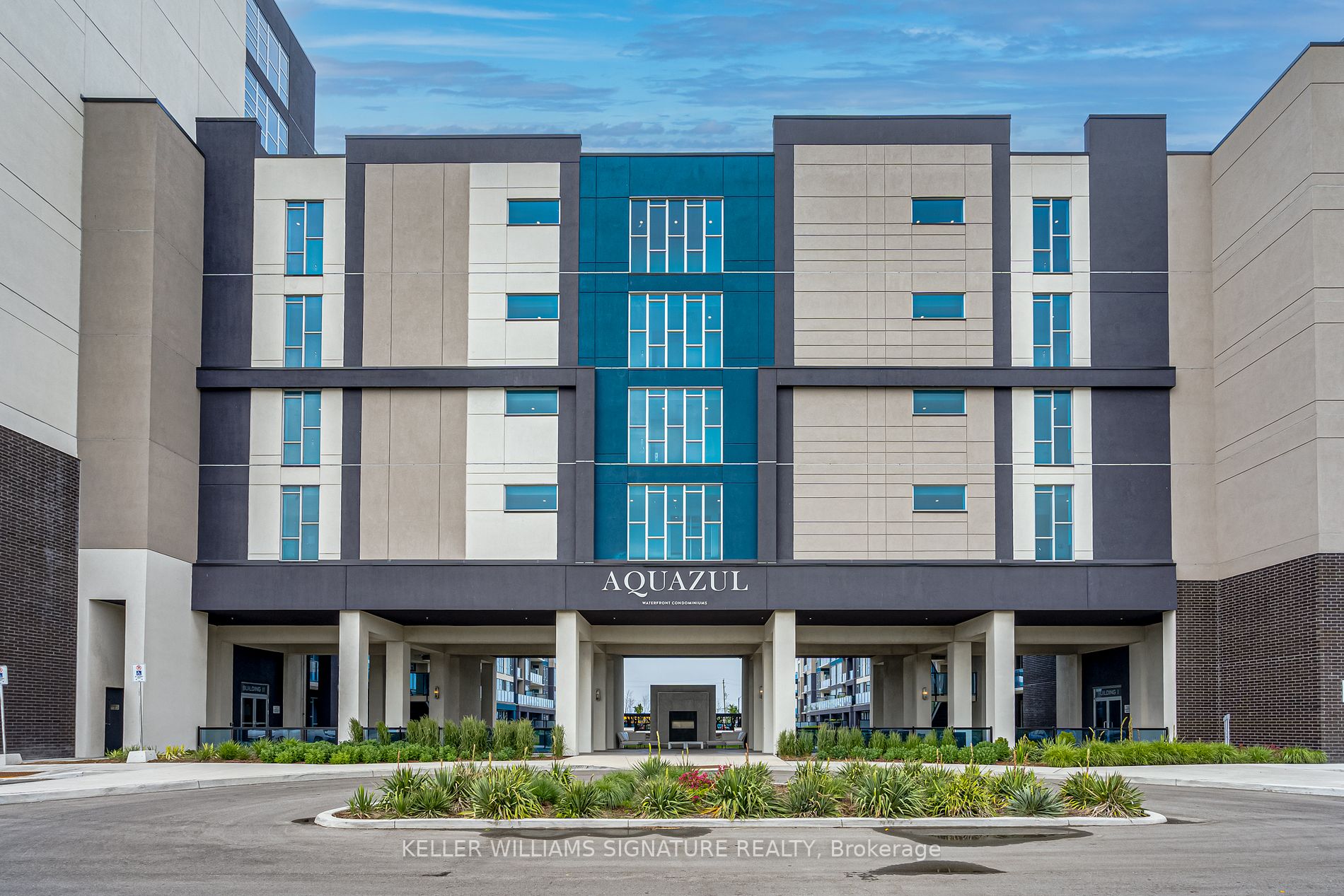 16 Concord Pl, #452