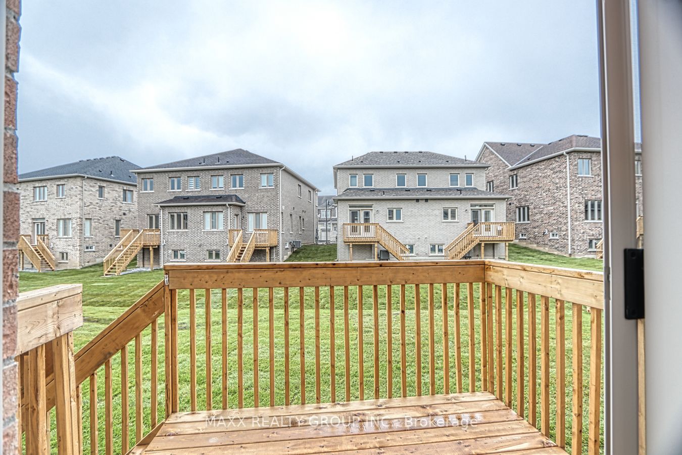 297 Great Falls Blvd