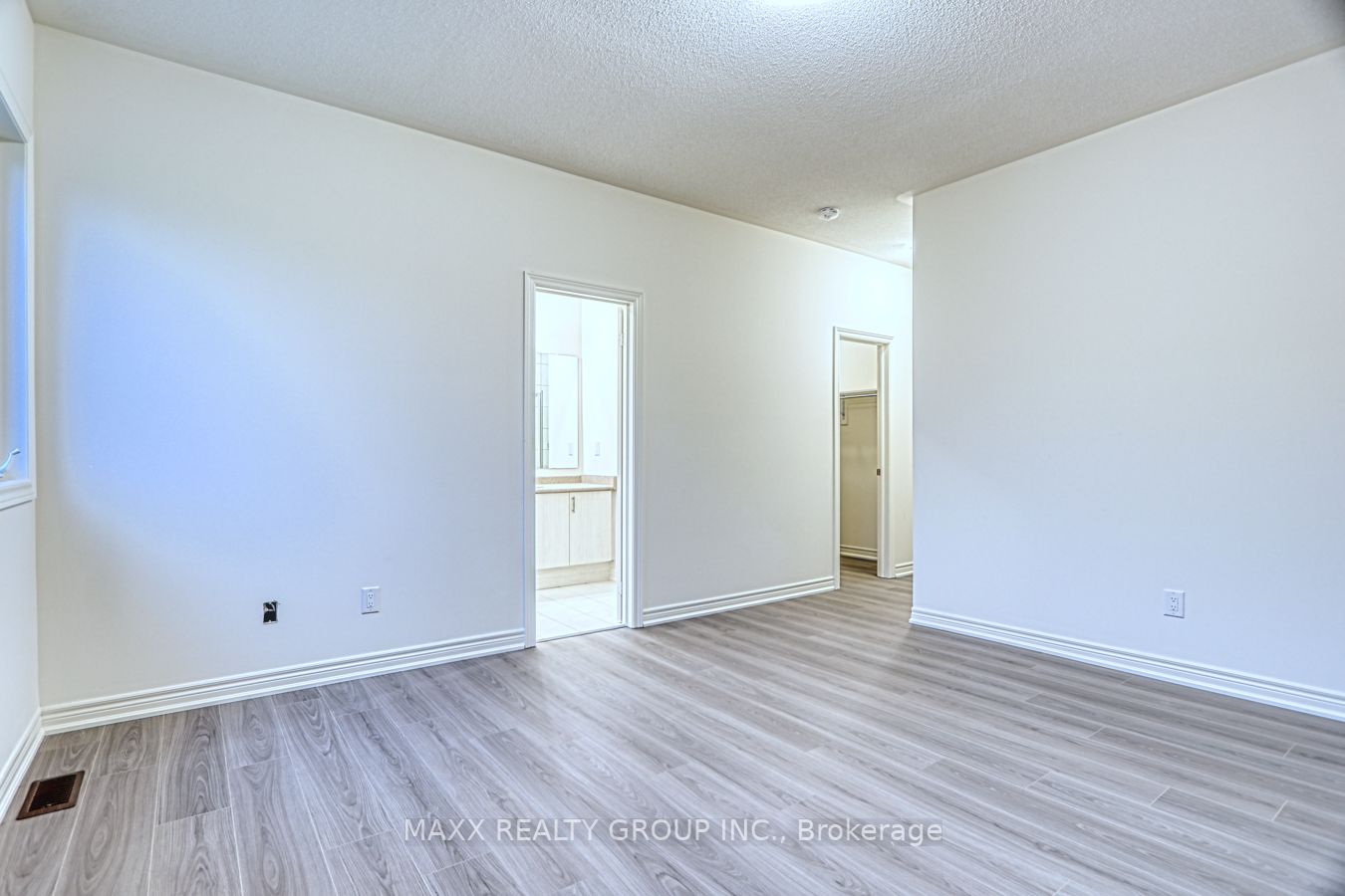 297 Great Falls Blvd
