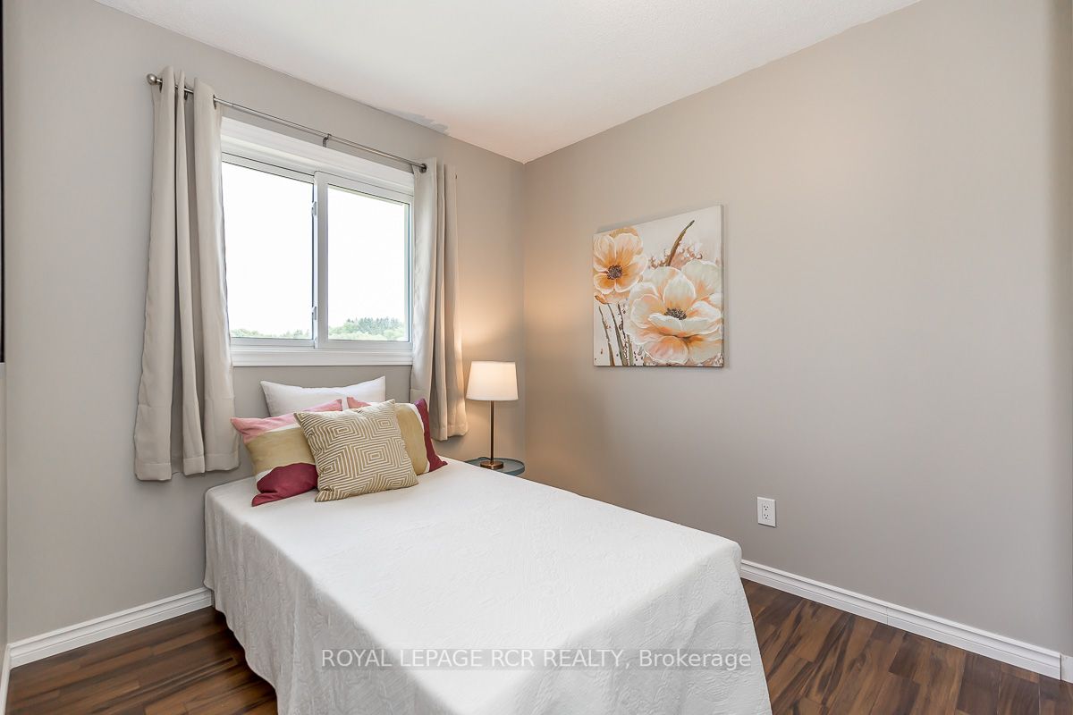 65 Scott Street W, #8