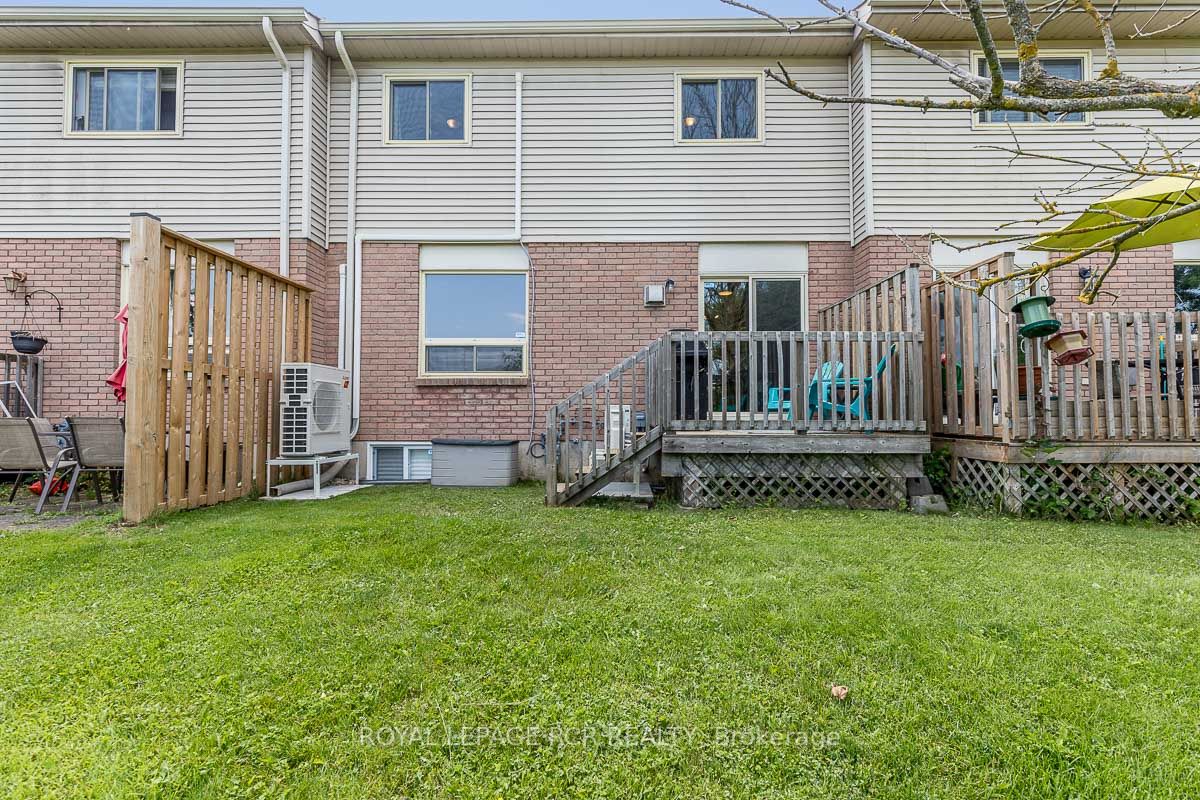 65 Scott Street W, #8
