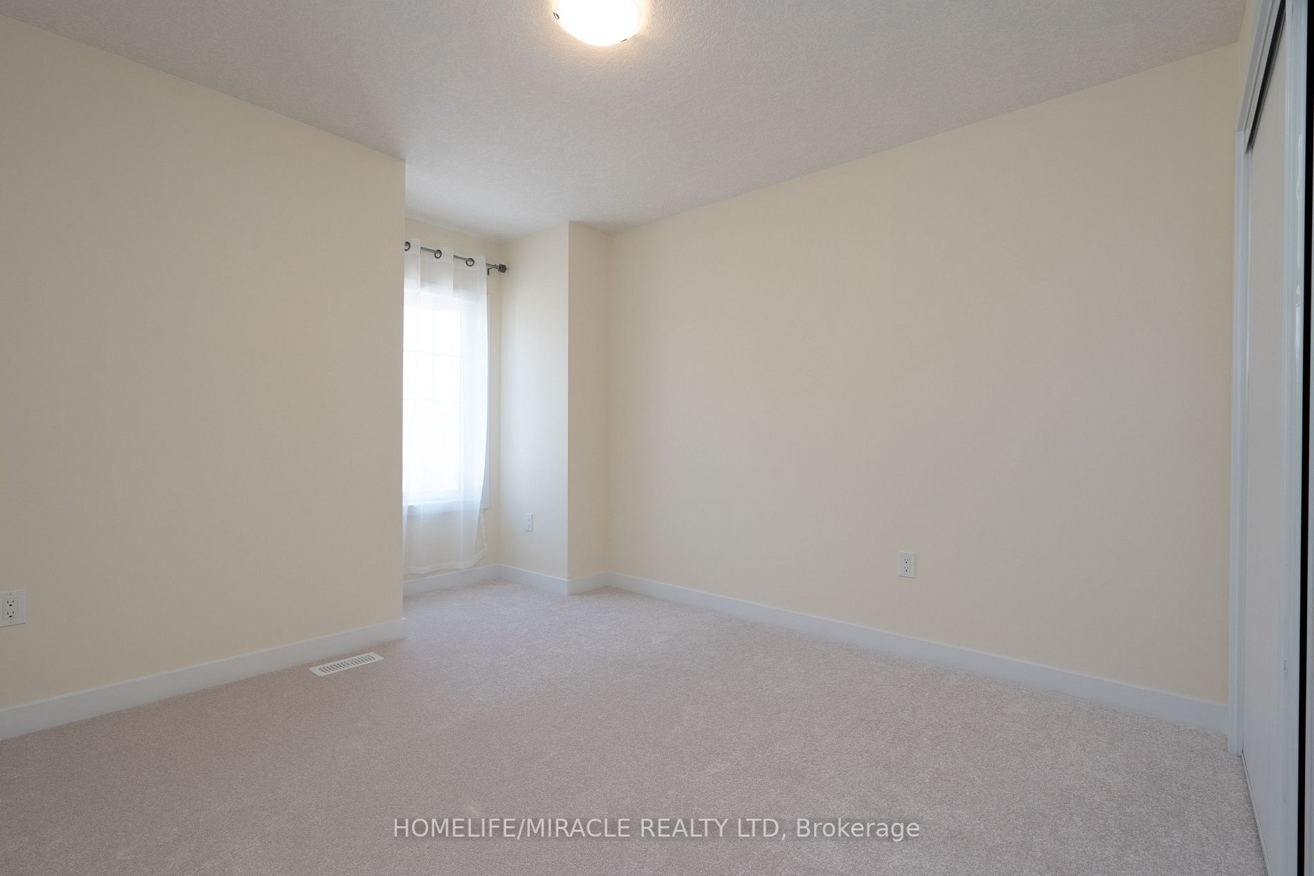 25 Downriver Dr