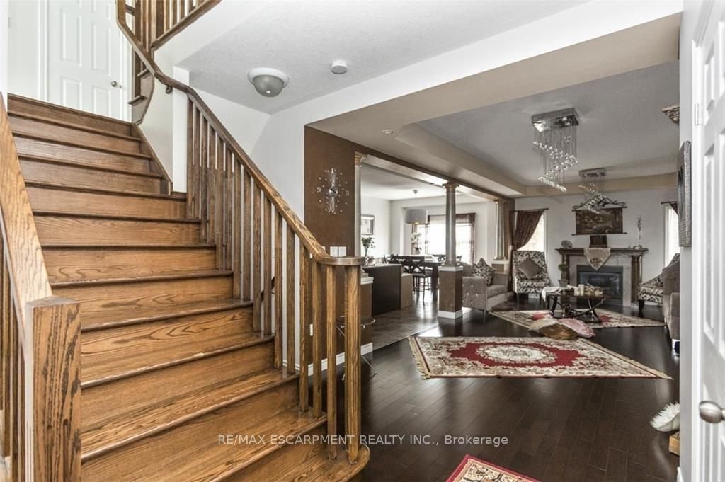 183 Pelech Cres