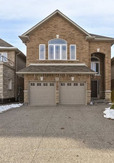 183 Pelech Cres