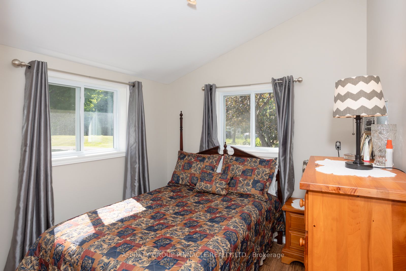 24 Hargrave Rd