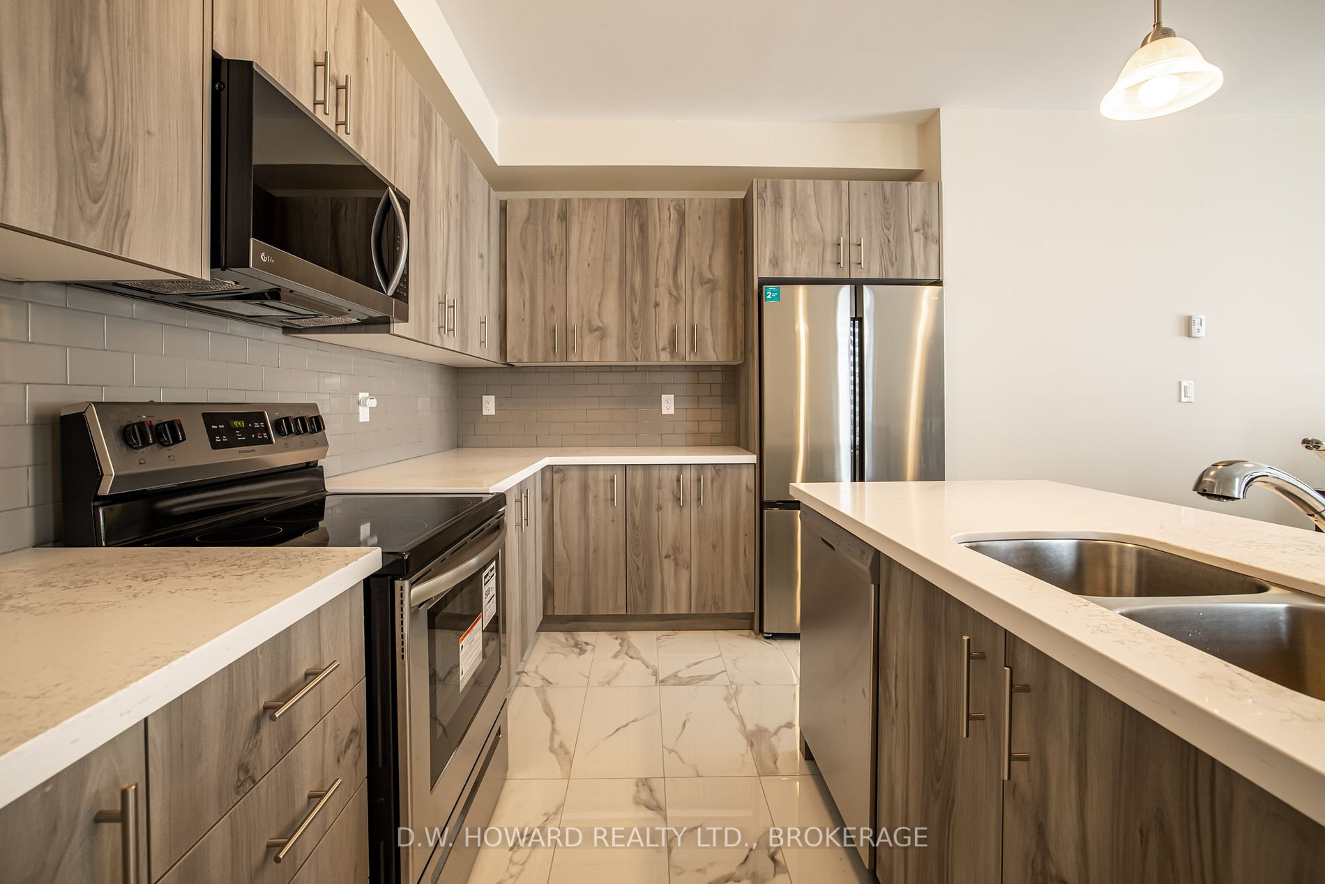4311 MANN Street #62