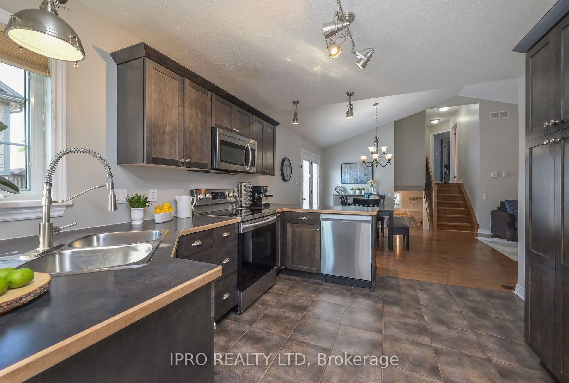101 Fleming Way