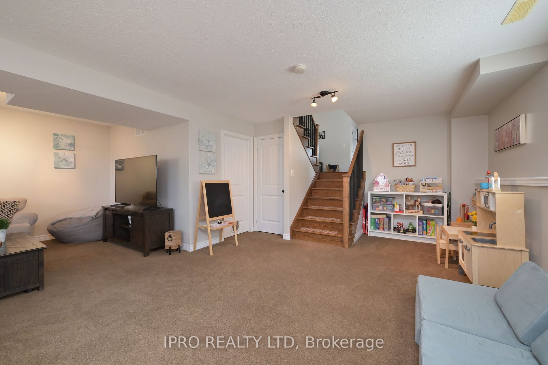 101 Fleming Way