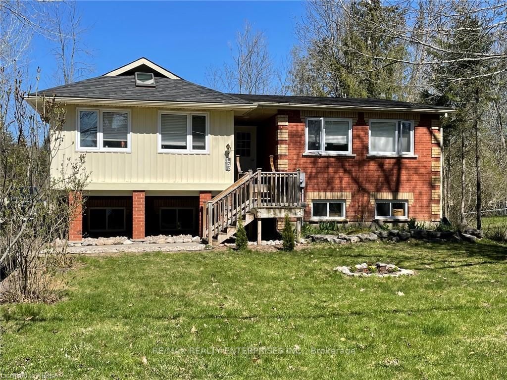 353 Front Street W