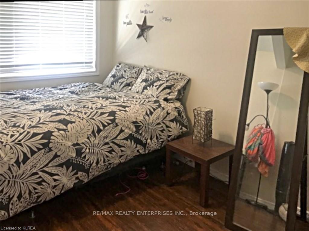 353 Front Street W