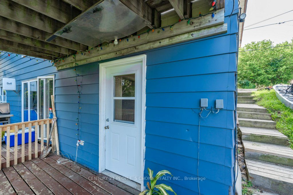154 Main Street W