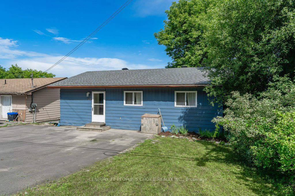154 Main Street W