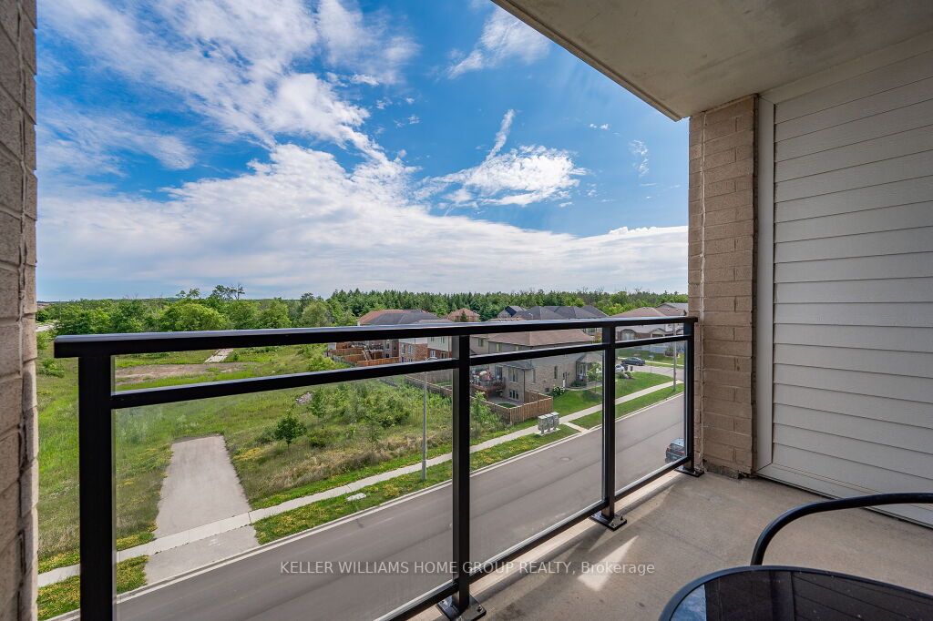 7 Kay Crescent, #408