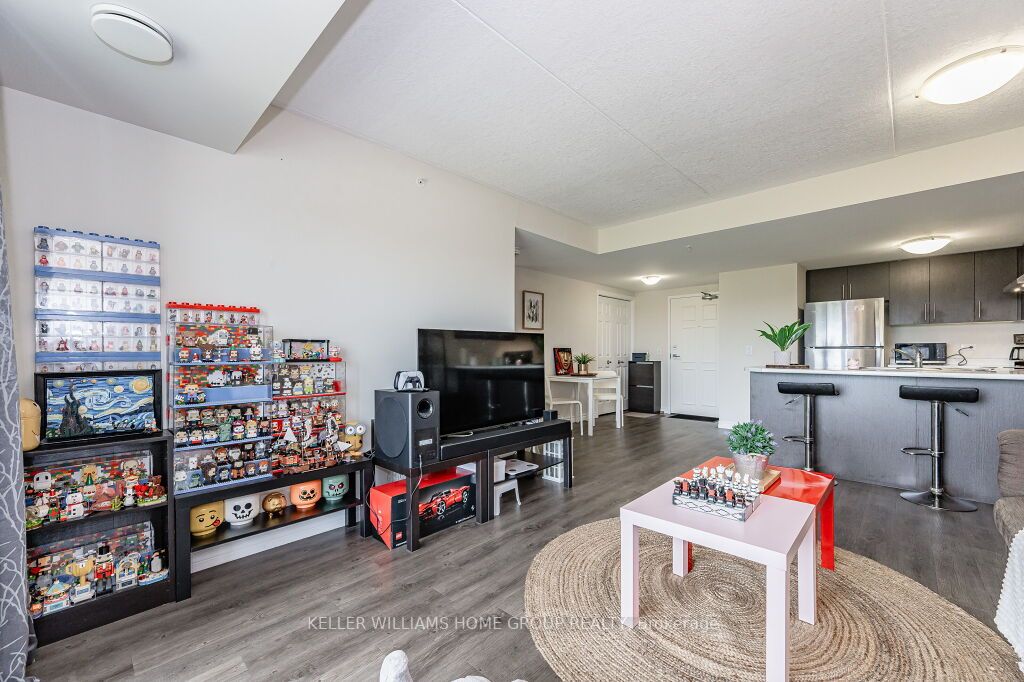 7 Kay Crescent, #408