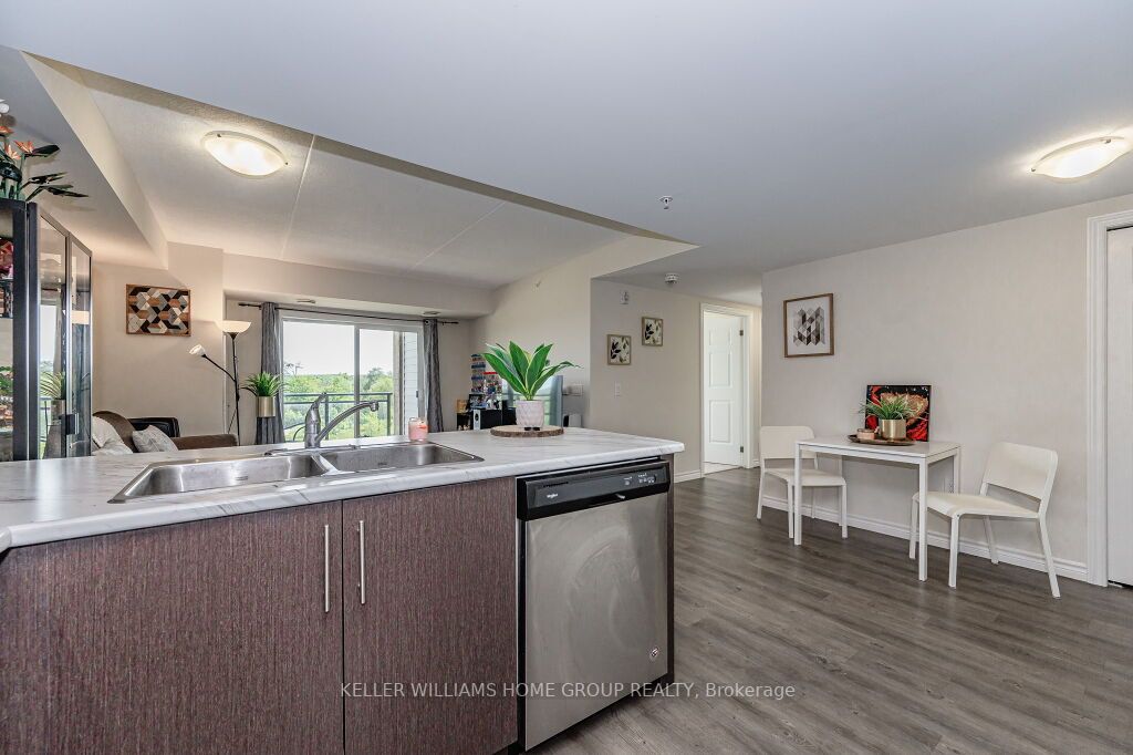 7 Kay Crescent, #408