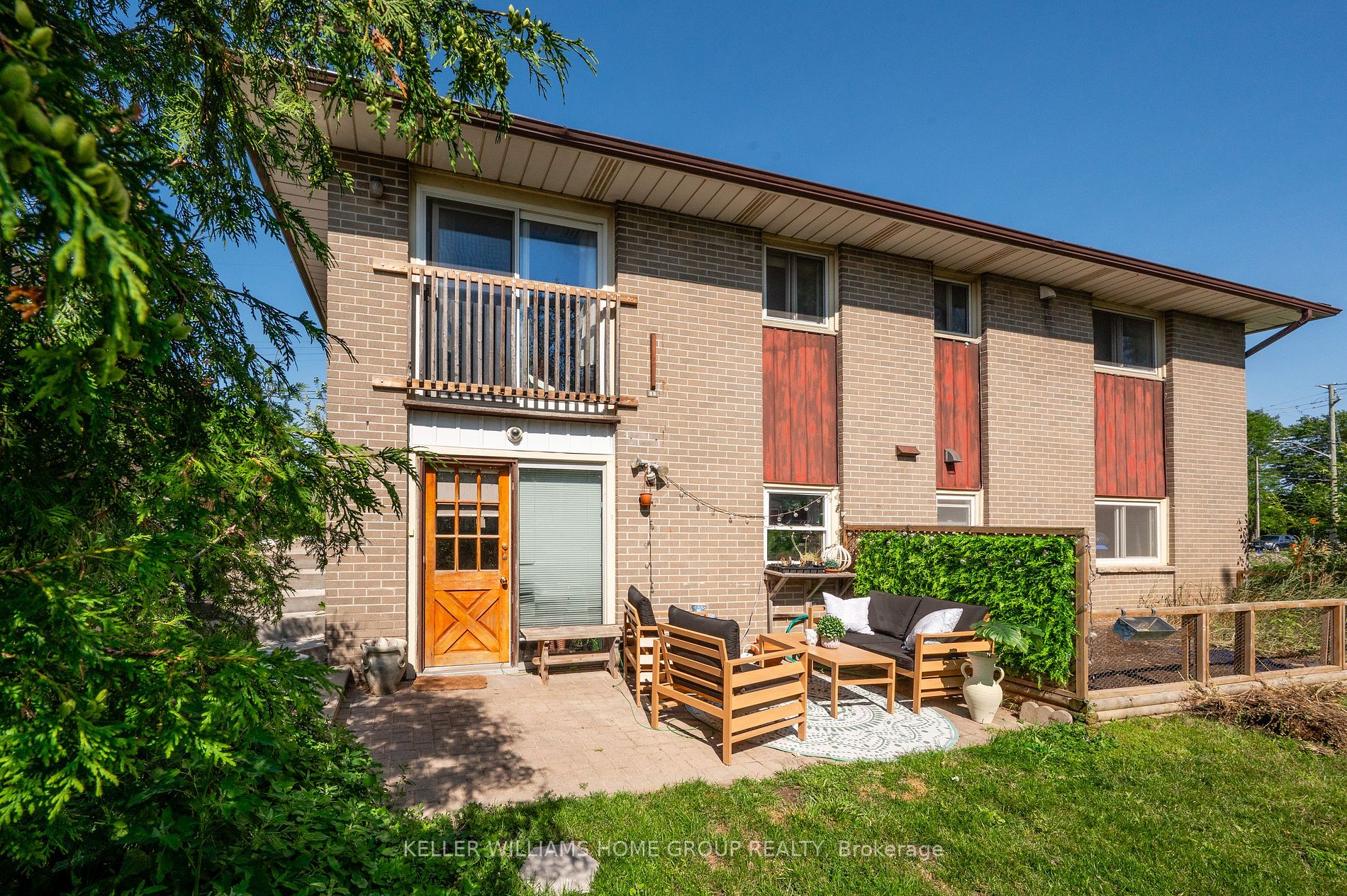 42 Daniel Avenue