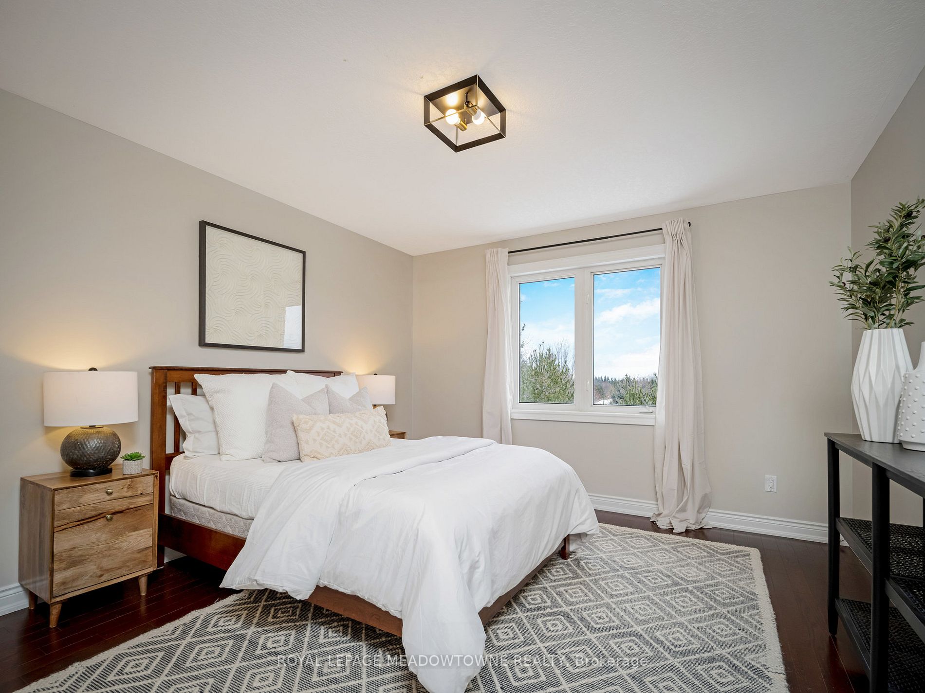 9 Palomino Dr