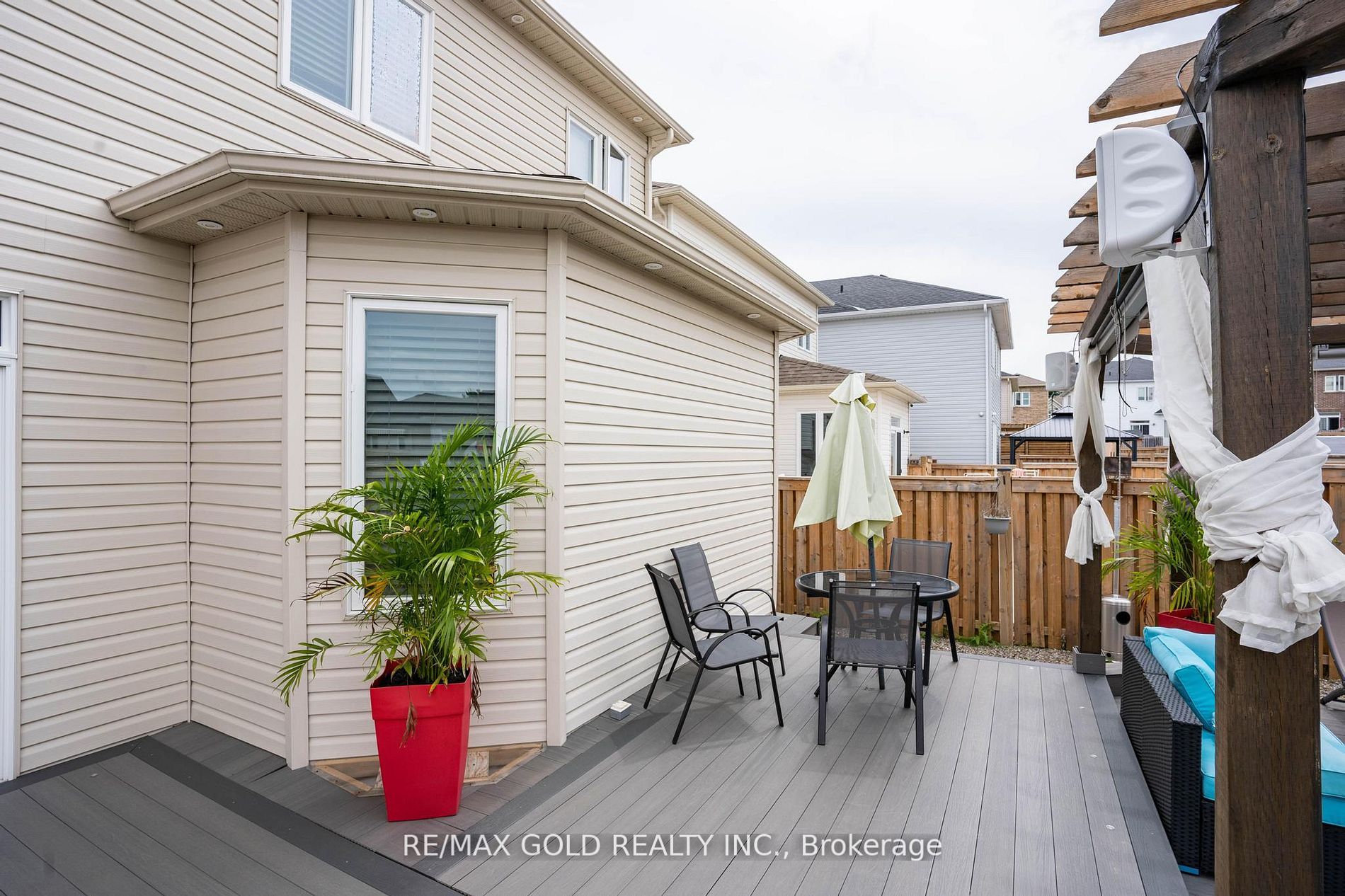 528 Brett Street