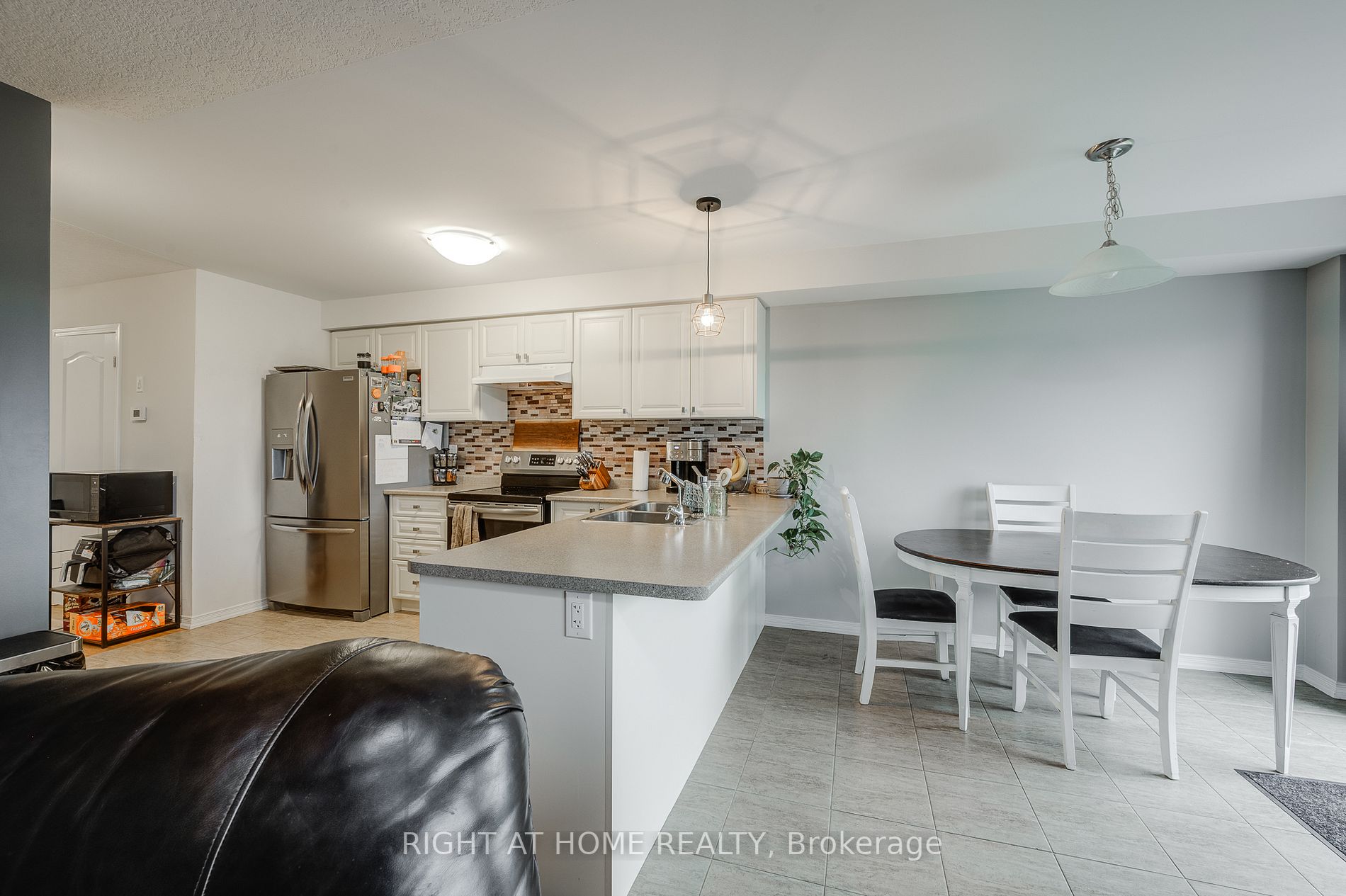 5 Cooke Ave