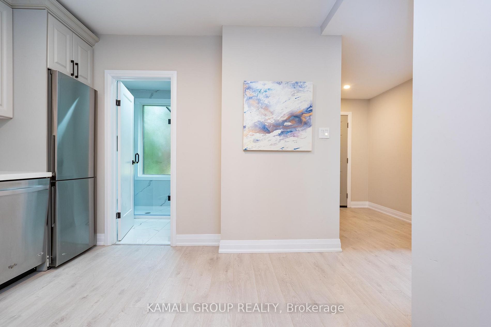 64 Smith Ave