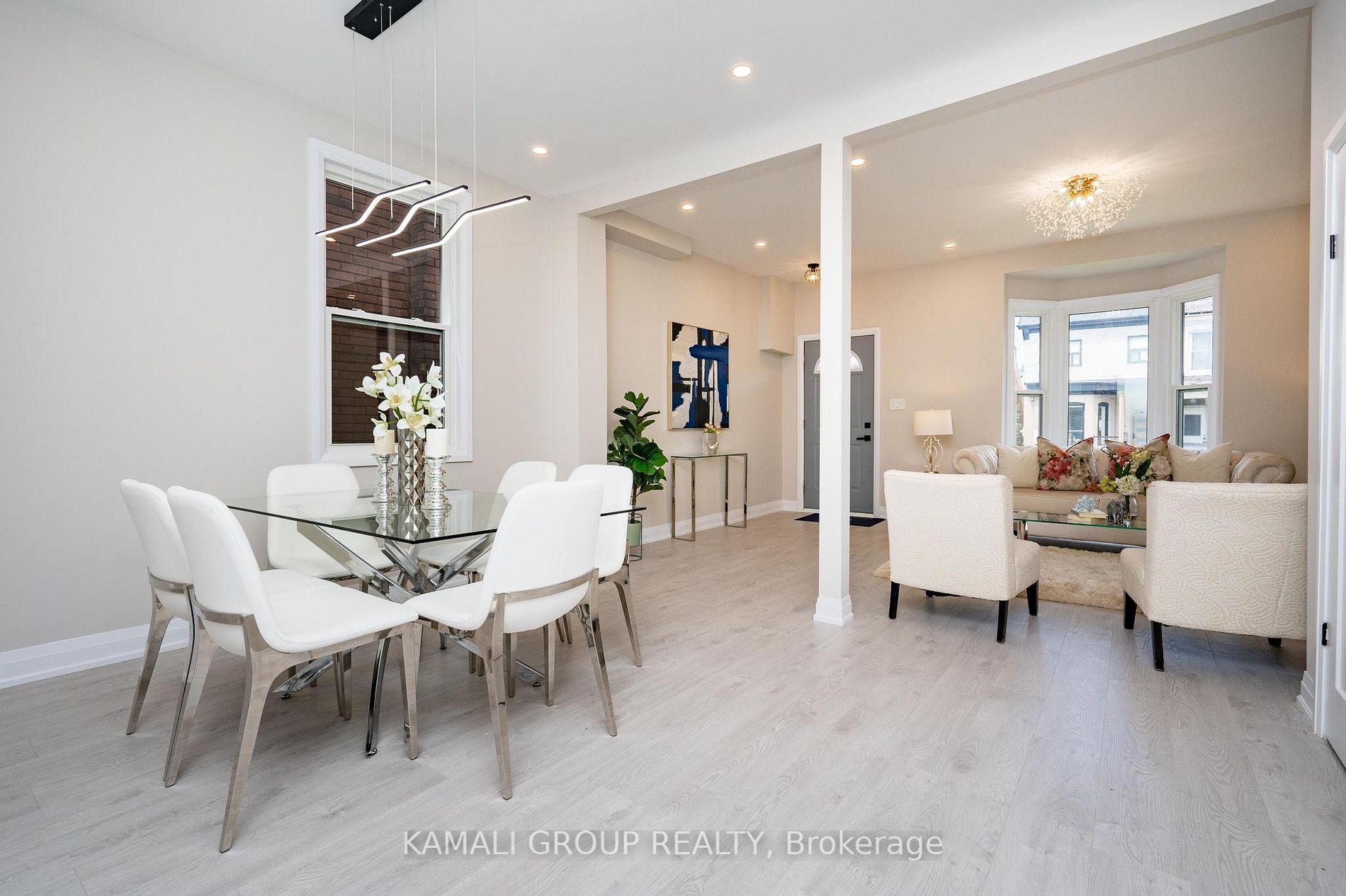 64 Smith Ave