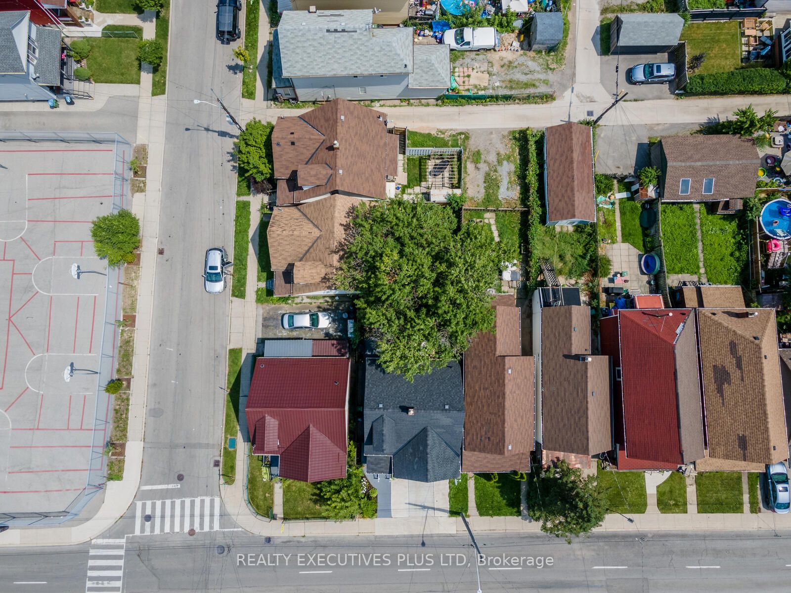 104 Sherman Ave N