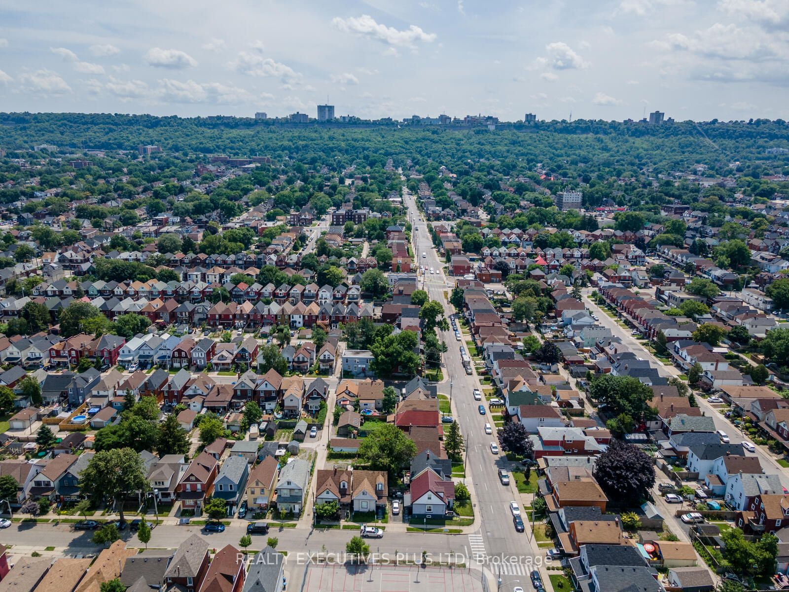 104 Sherman Ave N
