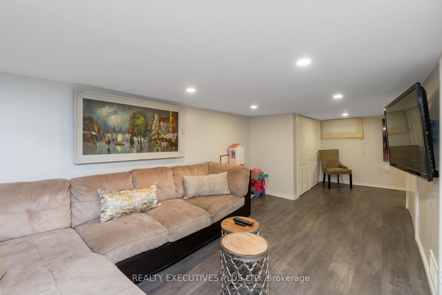 104 Sherman Ave N
