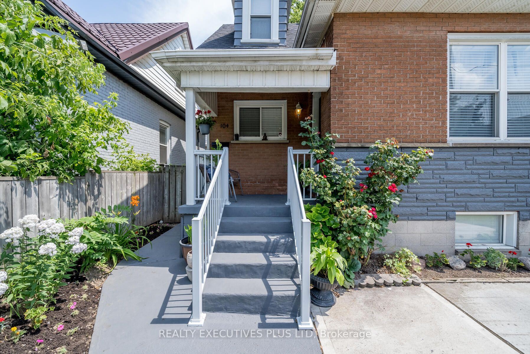 104 Sherman Ave N