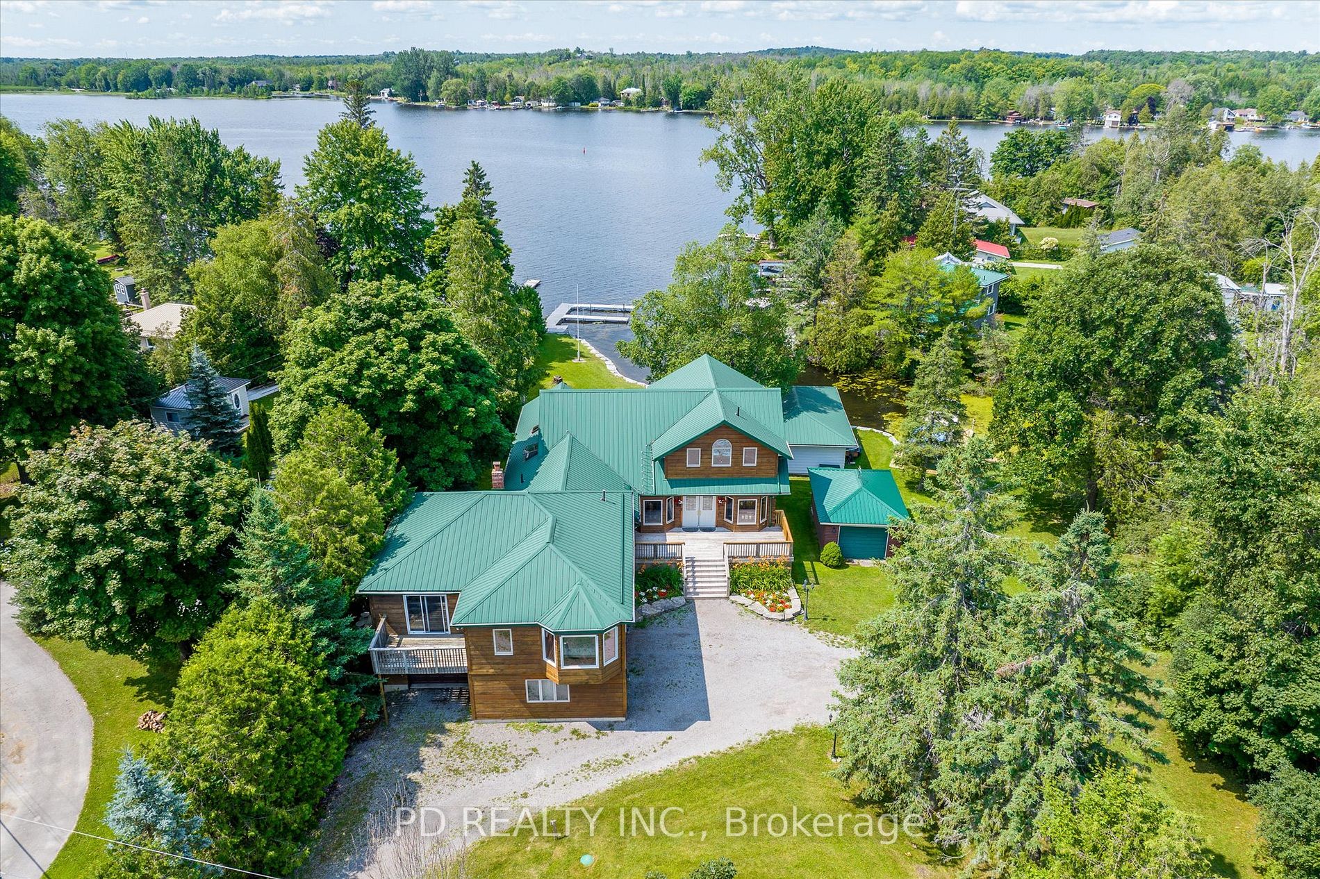 48 Sturgeon Glen Rd