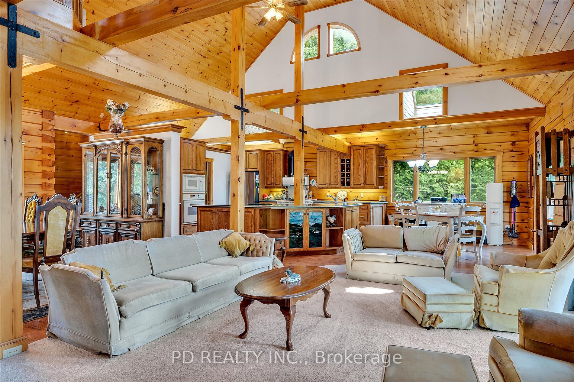 48 Sturgeon Glen Rd