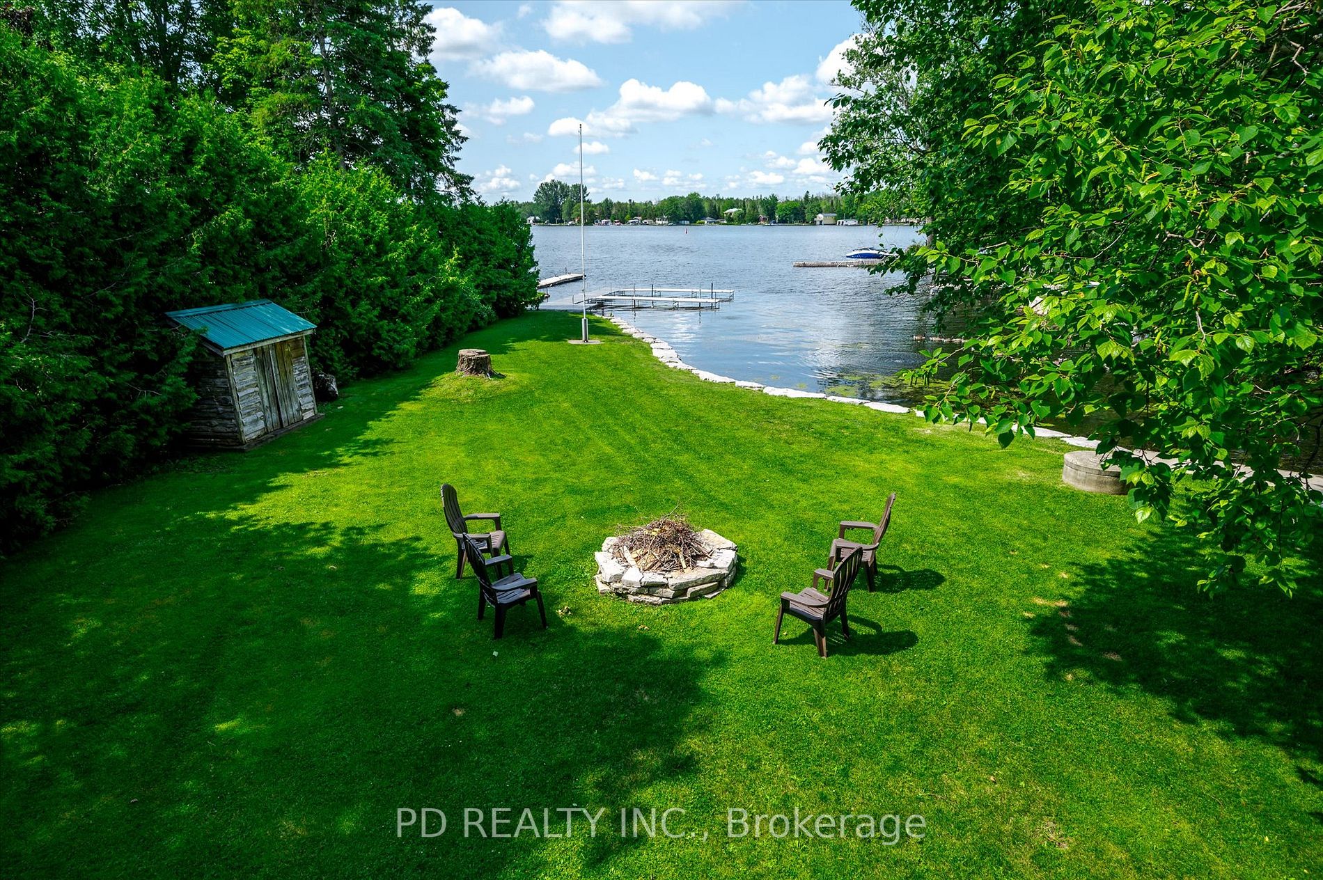 48 Sturgeon Glen Rd