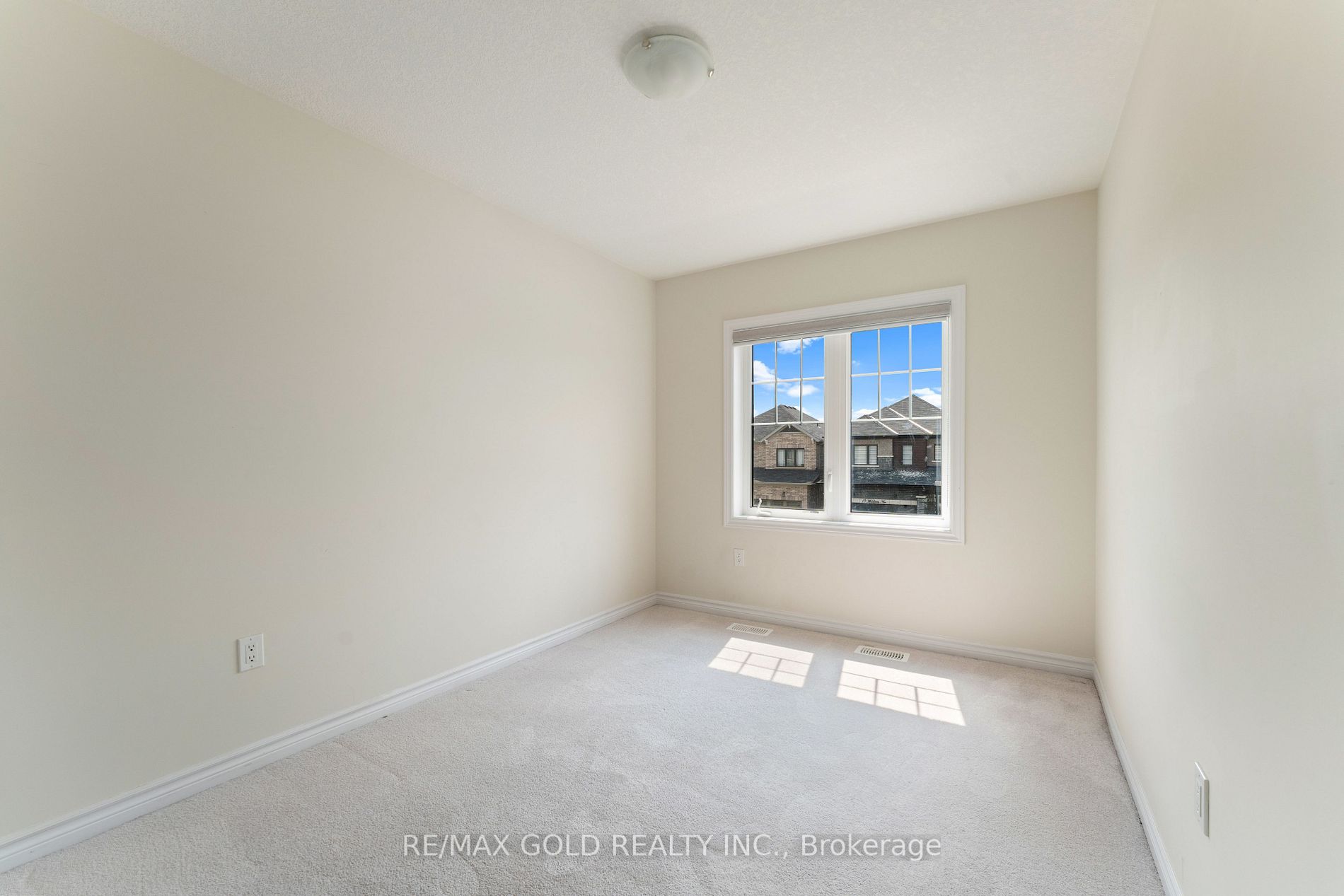 18 Mclaren Avenue