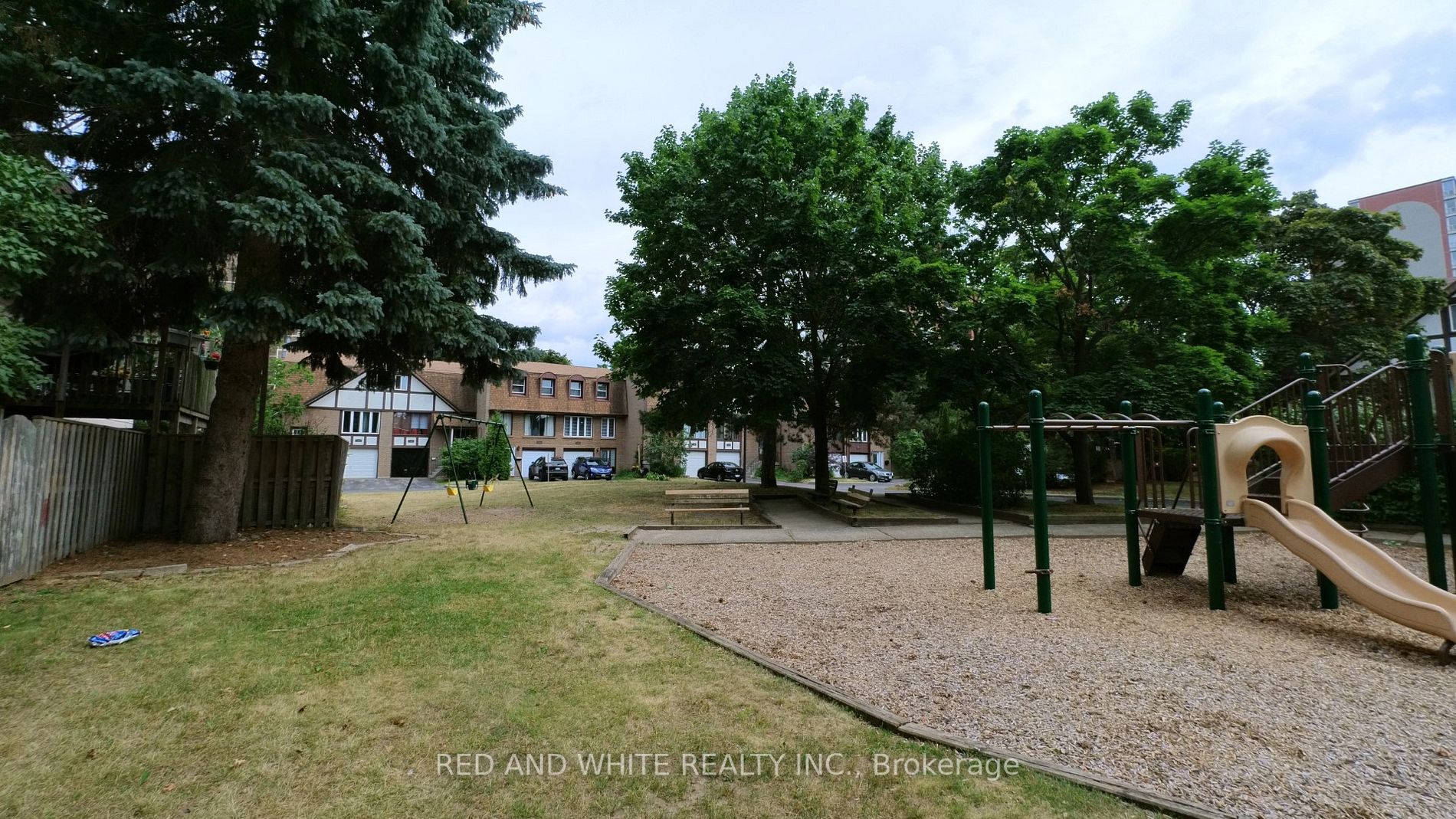49 Cedarwoods Crescent, #32