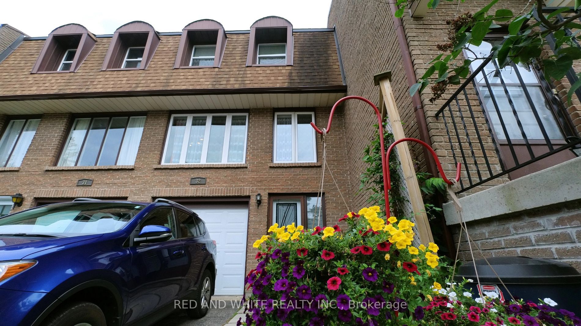 49 Cedarwoods Crescent, #32