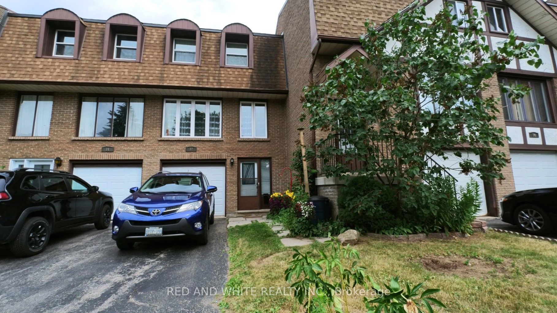 49 Cedarwoods Crescent, #32