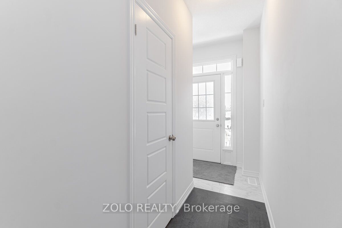 49 Elsegood Dr