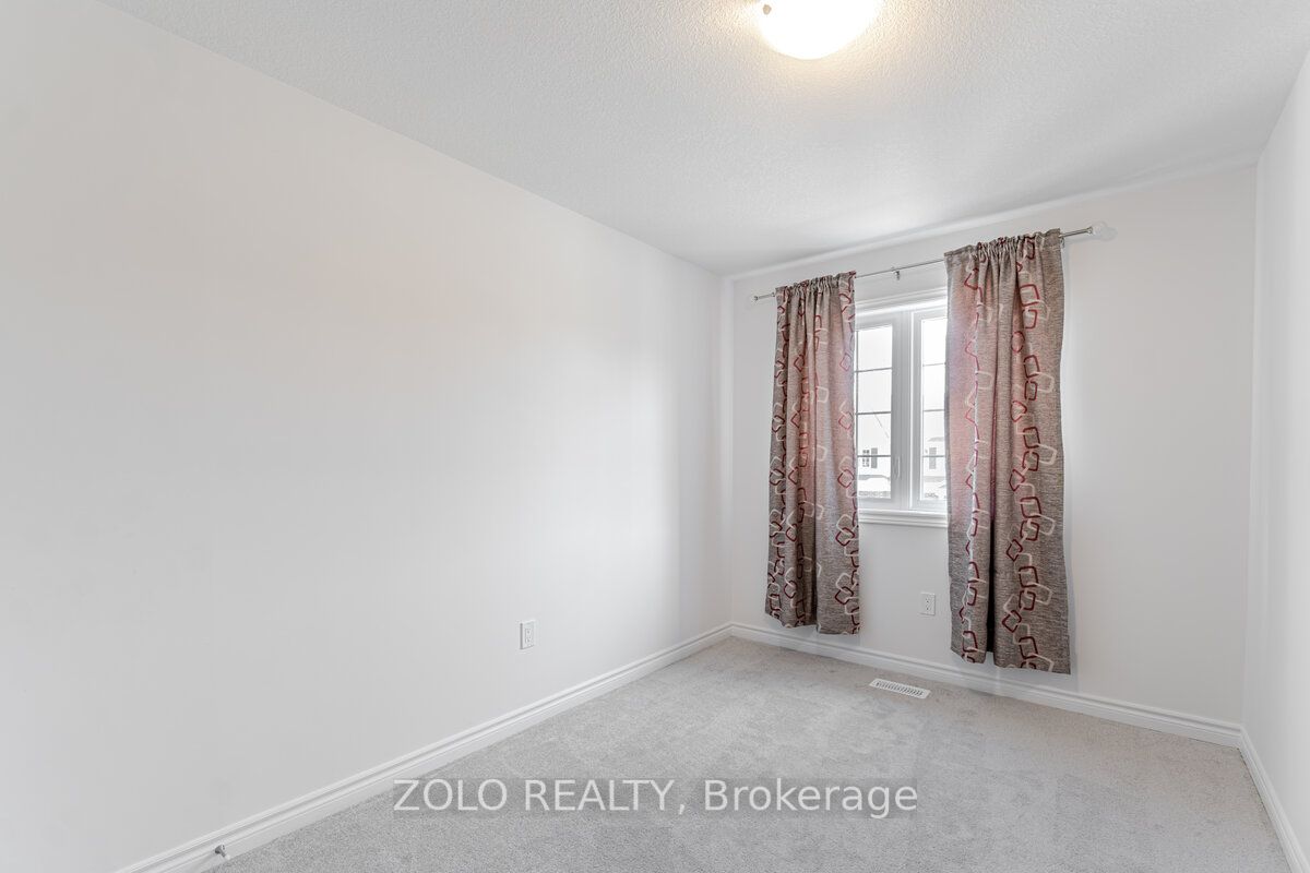 49 Elsegood Dr