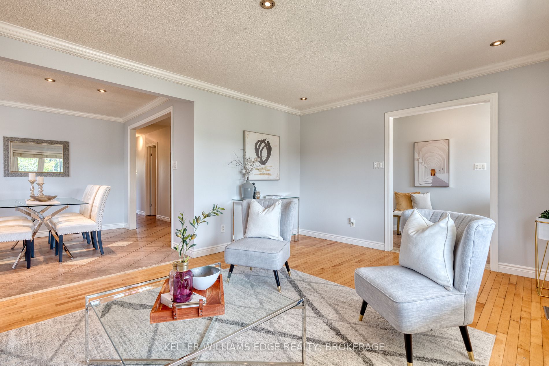 64 Forest Hill Cres
