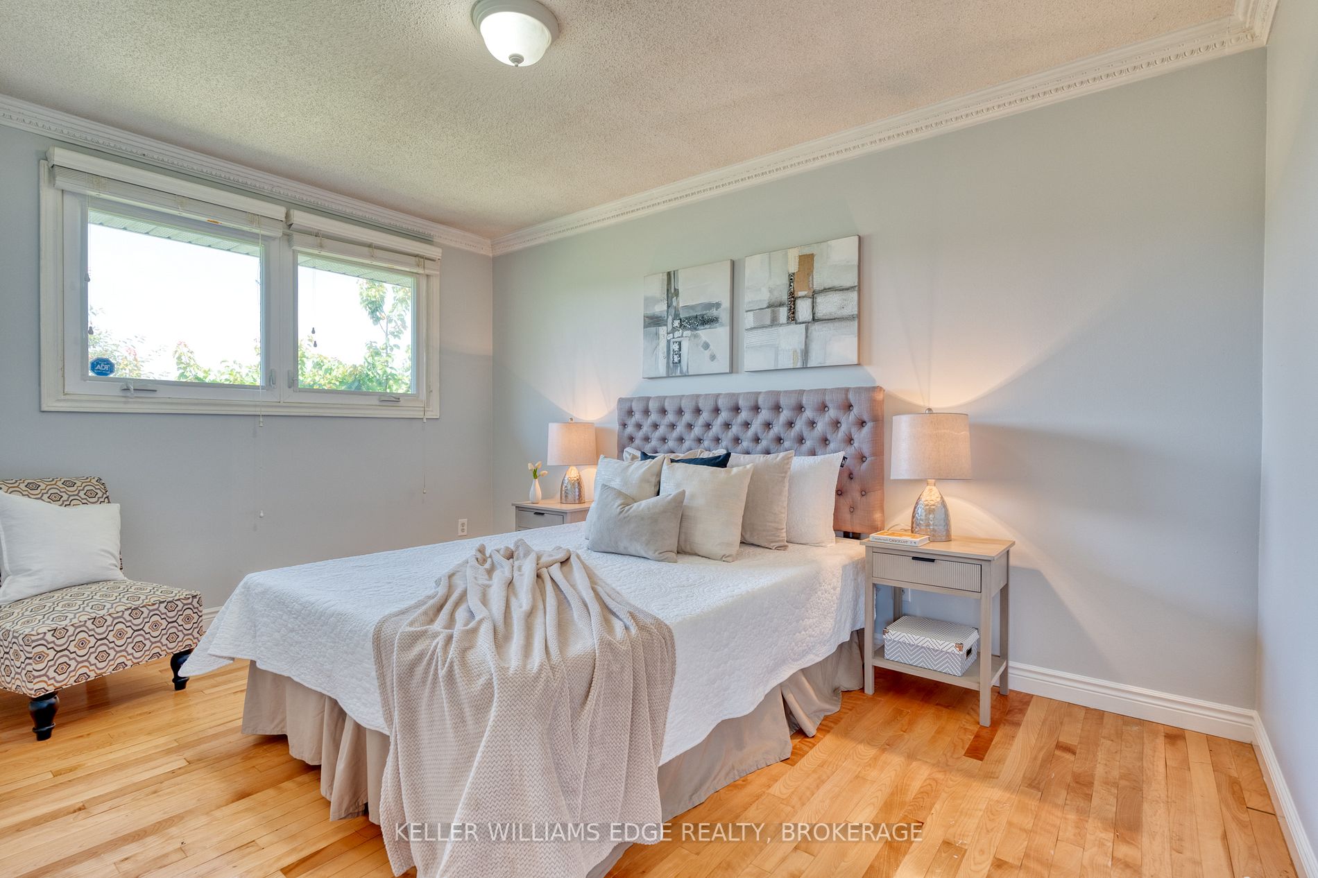 64 Forest Hill Cres