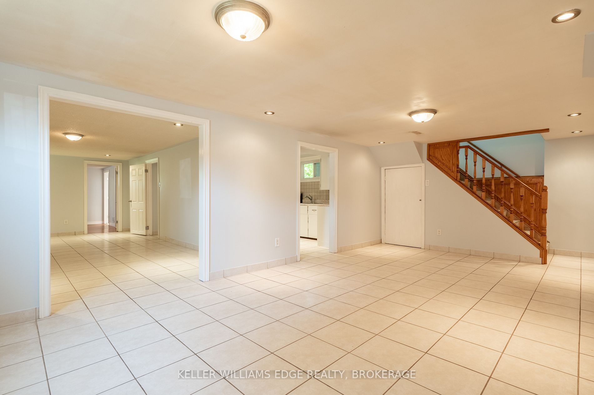 64 Forest Hill Cres