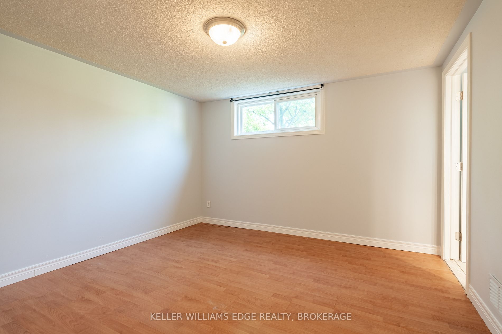 64 Forest Hill Cres