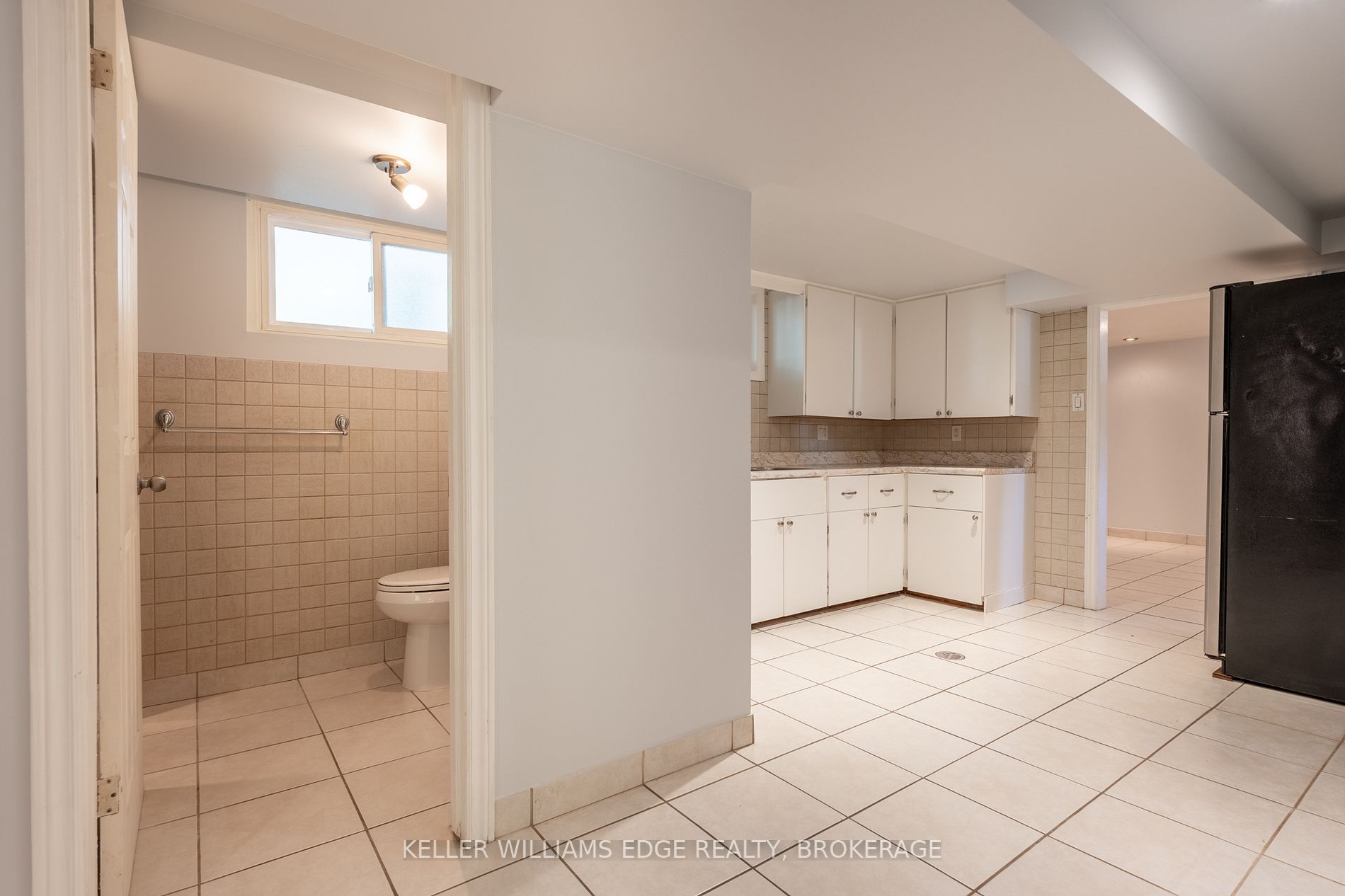 64 Forest Hill Cres