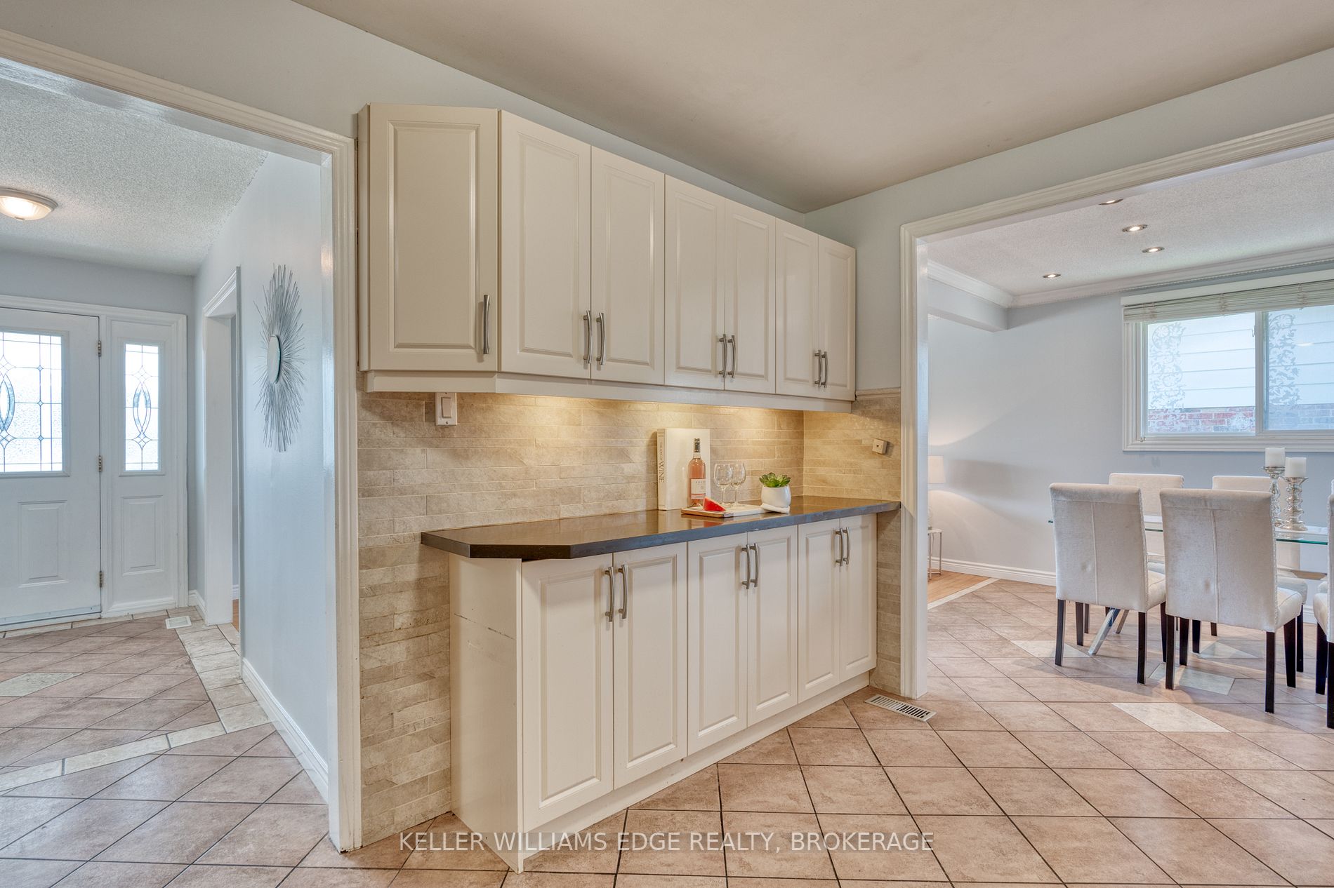 64 Forest Hill Cres